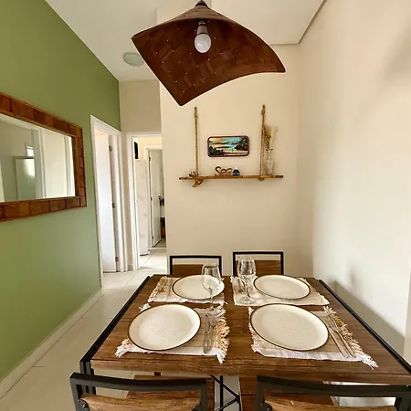 Apartamento em Ubatuba! A 100m da praia das Toninhas!-2